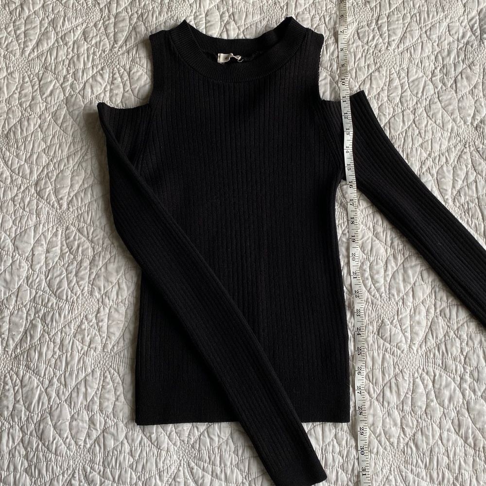 Black Ribbed Longsleeve Cold Shoulder Top - Picture 3 of 6